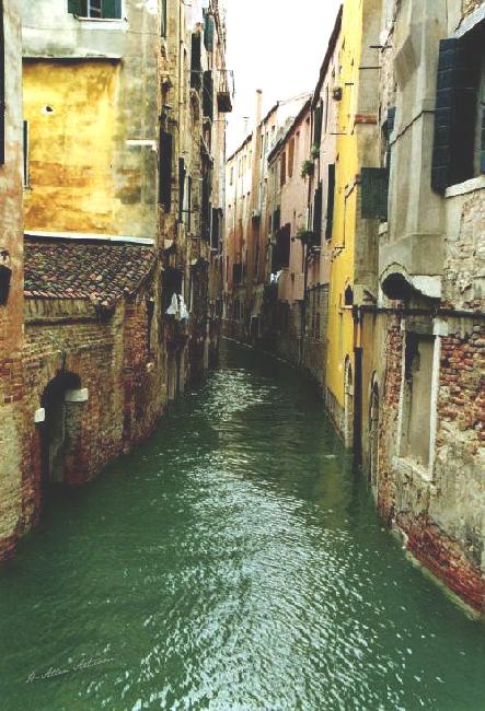 Venice Gondolaway