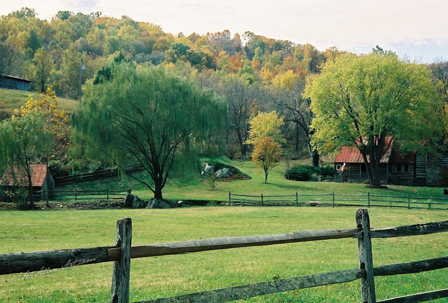 Wooden Fence, Shenandoah Valley, Little Washington, VA Wooden Fence, Shenandoah Valley, Little Washington, VA